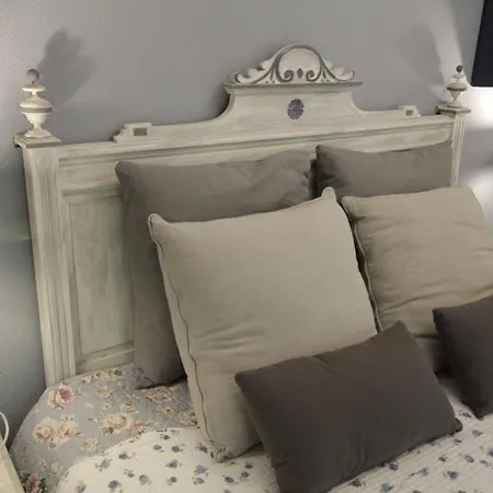 Broqueries Couette-café Varennes (Red Perigord)